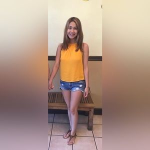 Super cute, mustard yellow top!